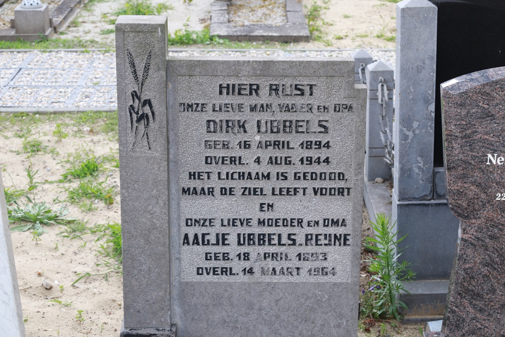 Dutch War Graves Municipal Cemetery Middenbeemster #3