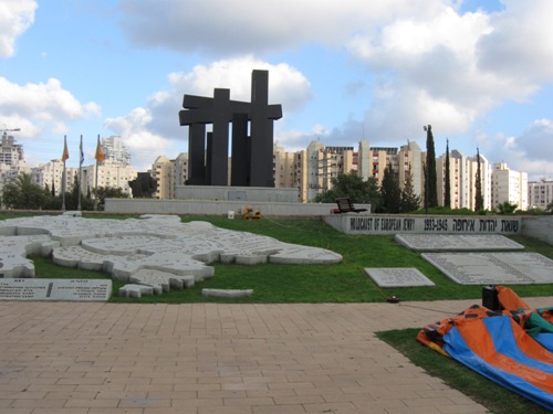 Holocaust Memorial Rishon LeTsiyon #2