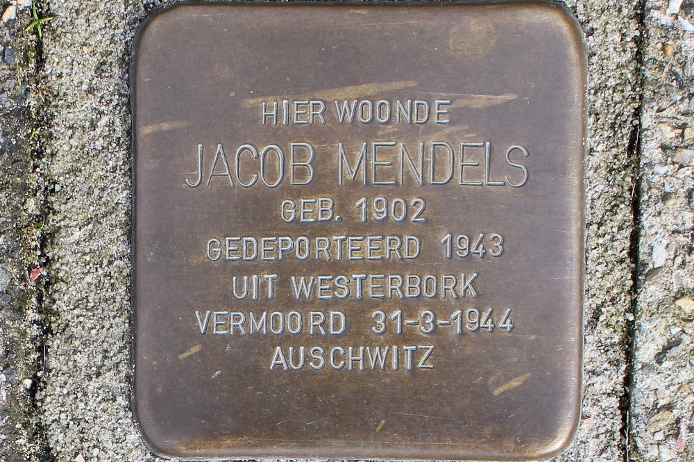 Stolpersteine Quarles van Uffordstraat 74 #4