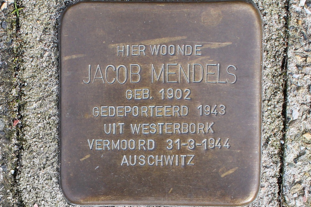 Stolpersteine Quarles van Uffordstraat 74 #4