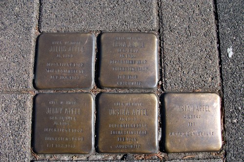 Stumbling Stones Auf dem Hügel 7