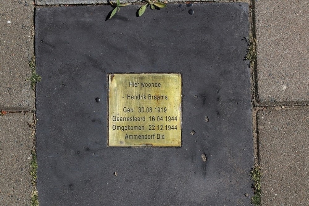 Memorial Stone Ladderbeekstraat 85 #1