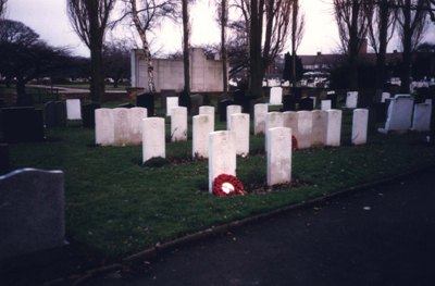 Oorlogsgraven van het Gemenebest London Road Cemetery