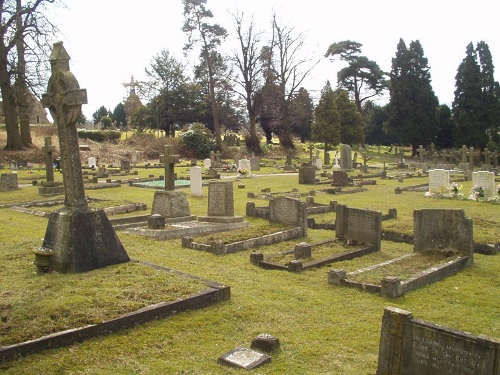 Commonwealth War Graves Petersfield Cemetery #1