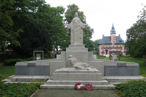 War memorial Wuustwezel #2