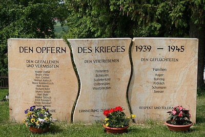 War Memorial Görschen #1