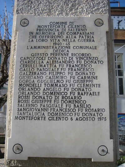 Oorlogsmonument Monteforte Cilento #2