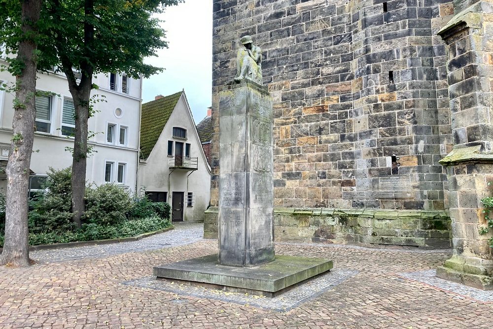 Oorlogsmonument Steinstrasse Schttorf #1