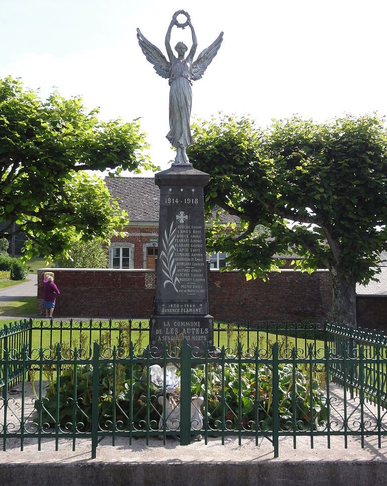 Oorlogsmonument Les Autels #1
