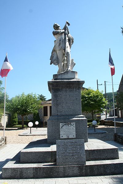 War Memorial Brassac #1