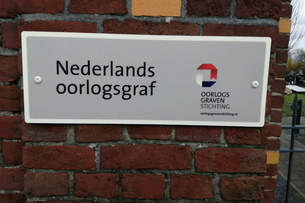 Nederlands Oorlogsgraf Rooms Katholieke Begraafplaats Wouw #5