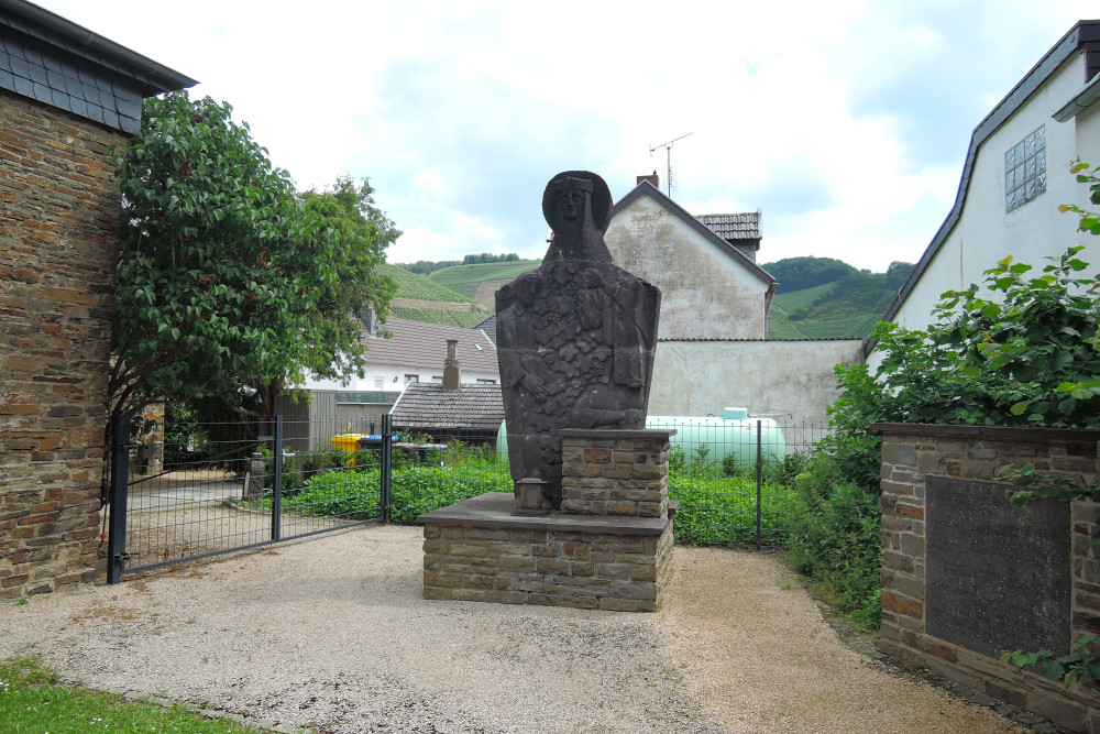 Oorlogsmonument Dernau #5