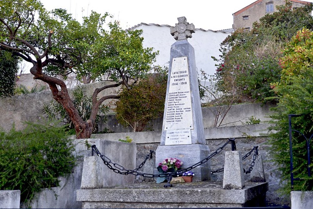 Oorlogsmonument Lavatoggio #1