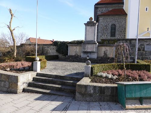 War Memorial Schardenberg #1