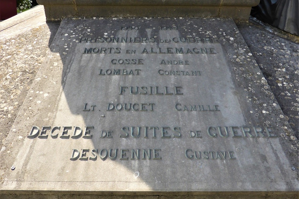 War Memorial Couvin #4