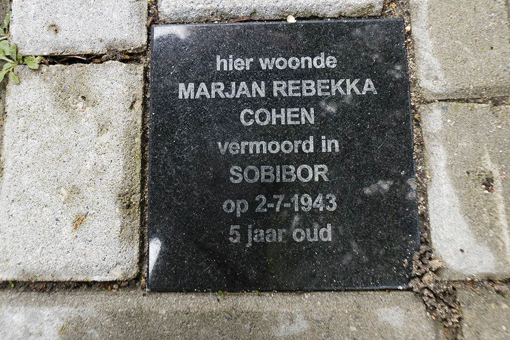 Memorial Stones Daltonstraat 31