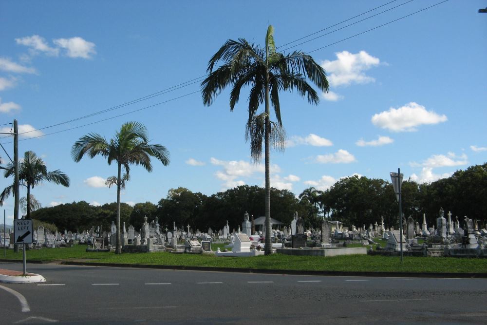Commonwealth War Graves Mackay Cemetery #1