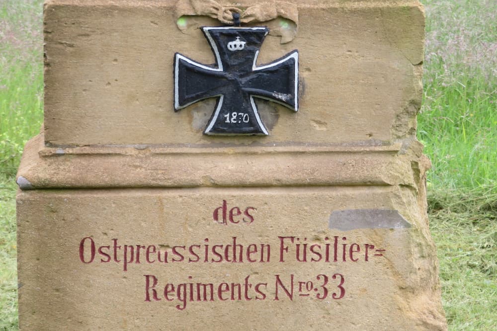 Memorial 33e Regiment Rozérieulles