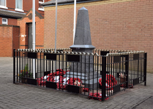 Oorlogsmonument Willowfield #1