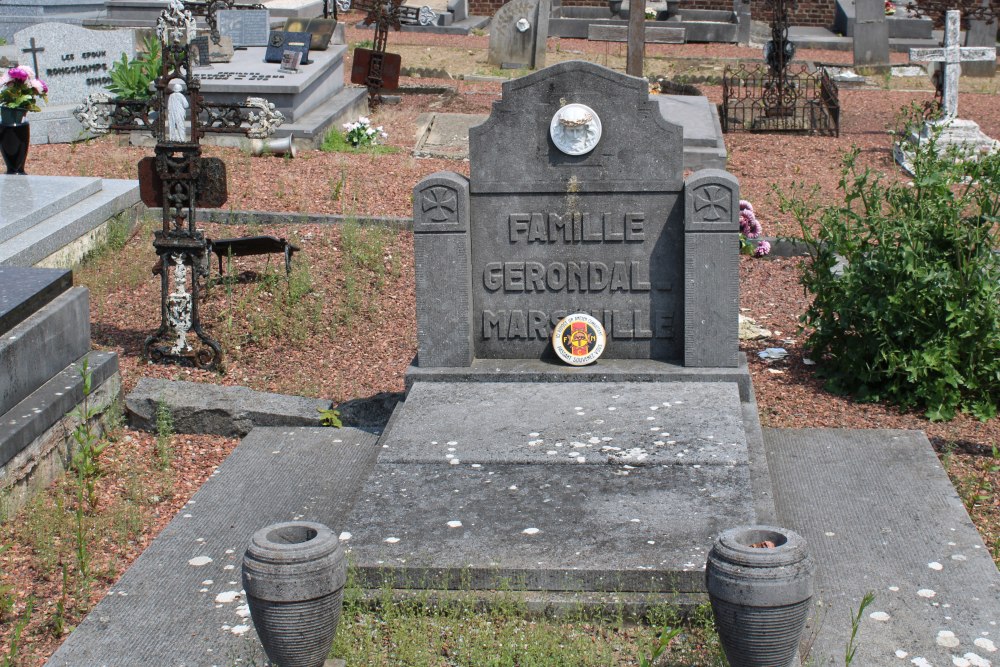 Belgian Graves Veterans Fexhe-le-Haut-Clocher #2