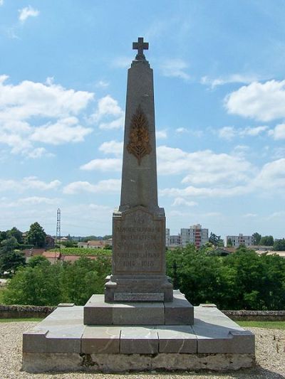 Oorlogsmonument Saint-Pierre-de-Mons #1