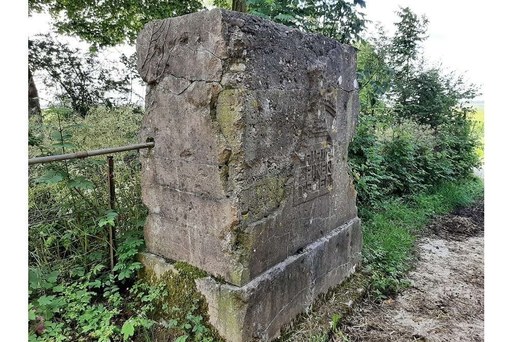 Monument 111e Reserve Infanterie Regiment