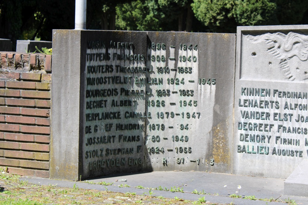 Oorlogsmonument Begraafplaats Kraainem #3