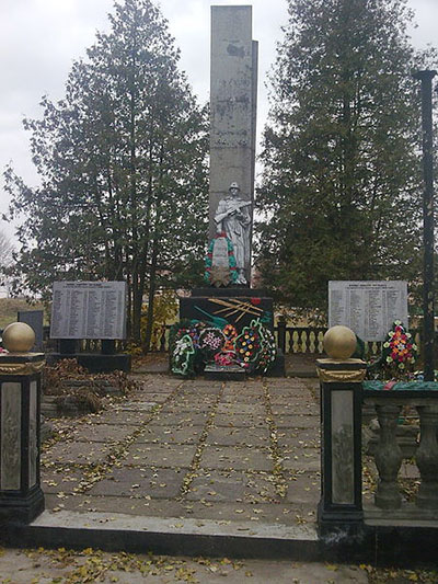 Mass Grave Soviet Soldiers 1944