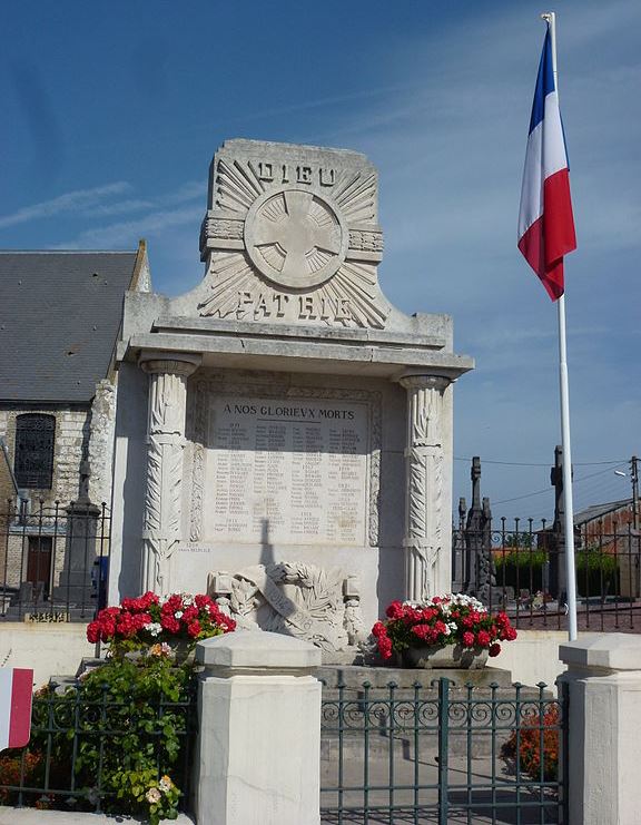 Oorlogsmonument Sainte-Marie-Kerque #1