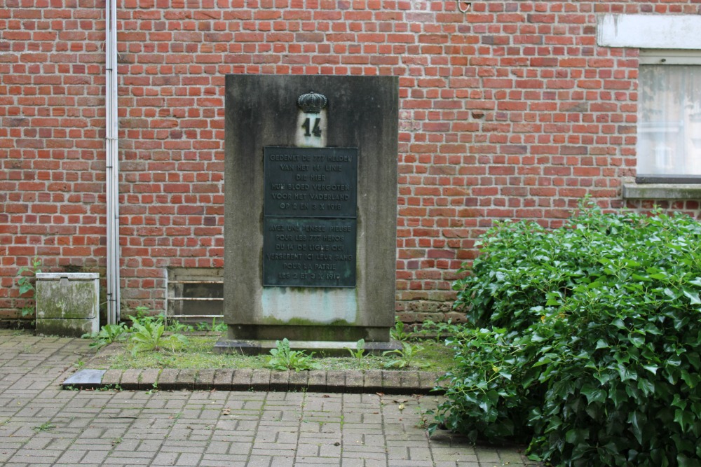 Monument 14de Linieregiment Oostnieuwkerke #1