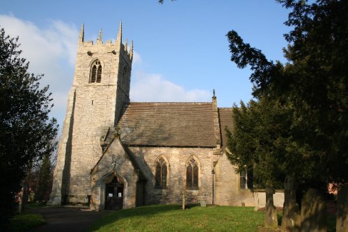 Oorlogsgraf van het Gemenebest St. Helen Churchyard