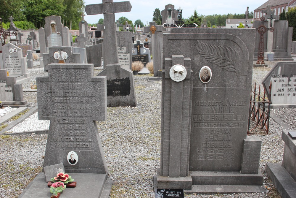 Belgian Graves Veterans Bree #4
