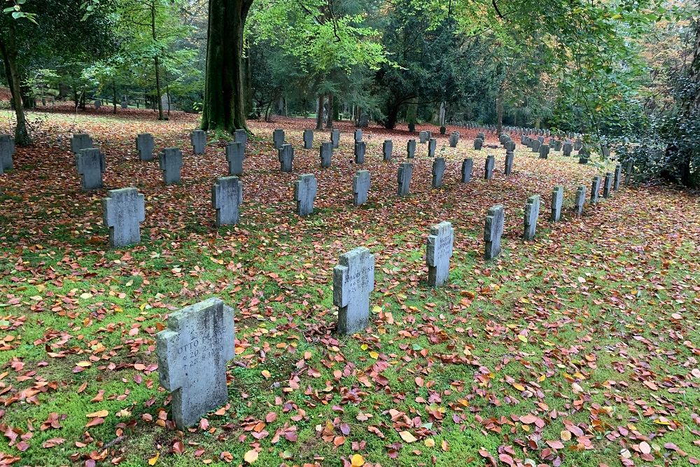 Duitse Oorlogsgraven Waldfriedhof #4
