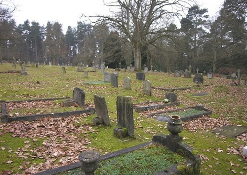 Commonwealth War Graves St Mark Church Cemetery
