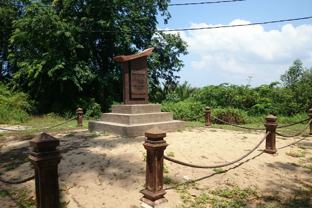 Monument Invasiestrand Kota Bharu #2