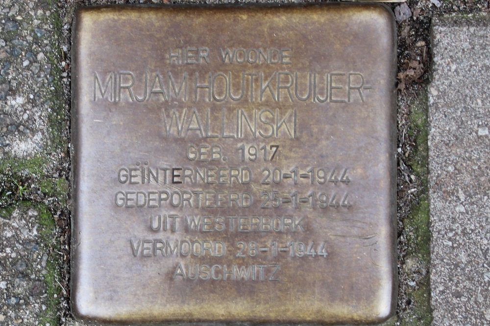 Stolpersteine IJselstraat 2 #4