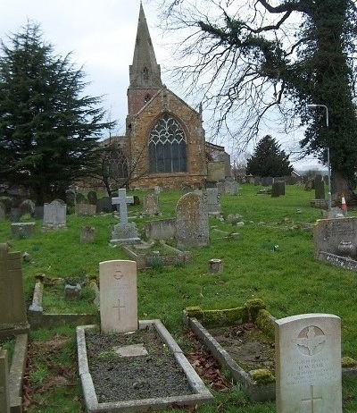 Commonwealth War Graves St Margaret Churchyard