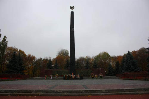Russische Erebegraafplaats Koersk #2