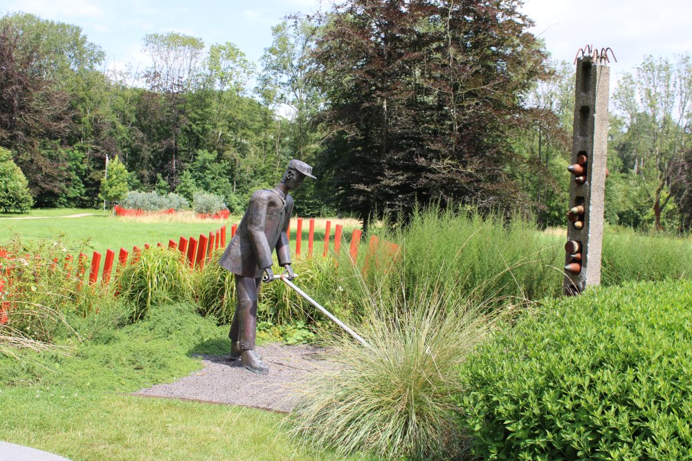 Passchendaele Memorial Garden Belgium #4