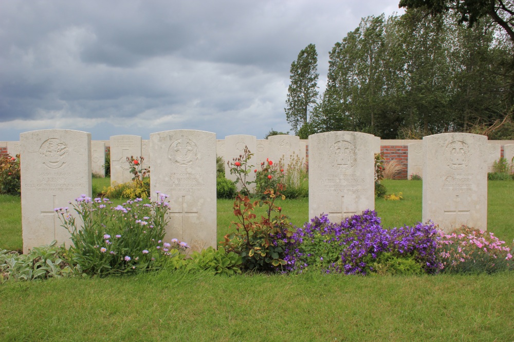 Commonwealth War Cemetery Shrine #3