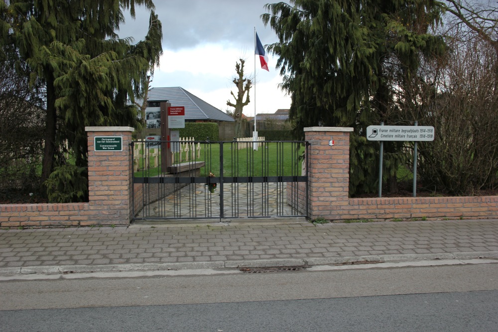 Franse Oorlogsbegraafplaats Machelen-aan-de-Leie