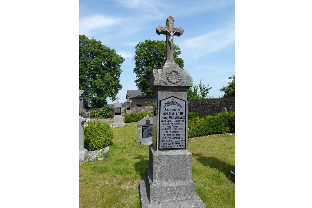 Belgian Graves Veterans Sainte-Marie-Chevigny #1