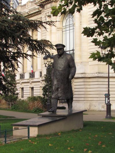 Monument Winston Churchill Parijs #1