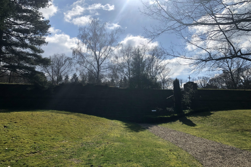 German War Cemetery Donsbrggen