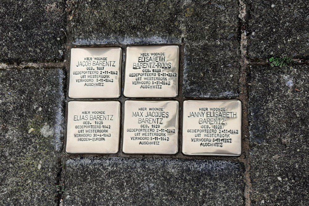 Stolpersteine Bloemveldlaan 70 #1