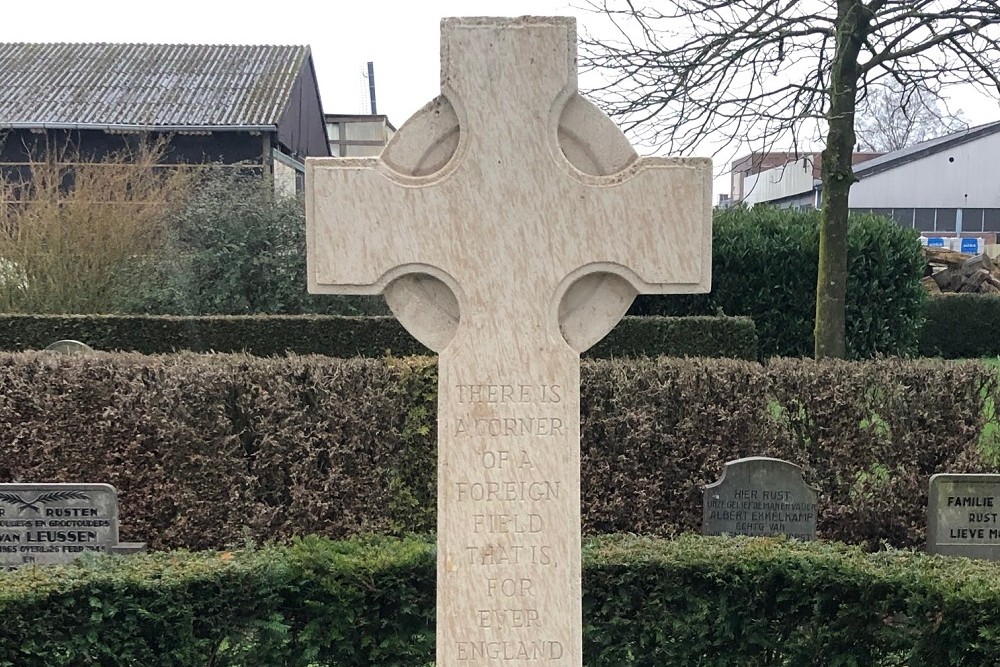 Commonwealth War Graves General Cemetery Ommen #2