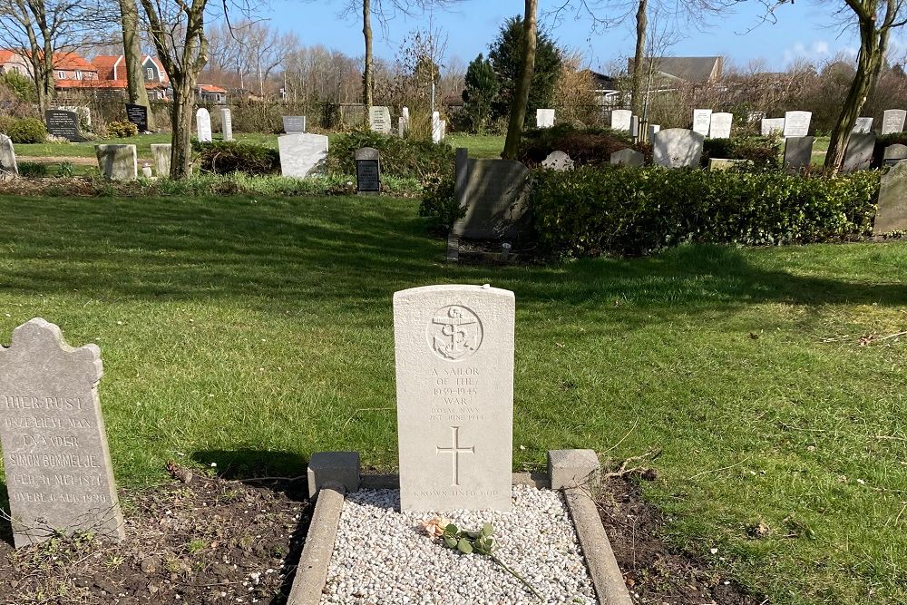 Commonwealth War Grave Oostkapelle