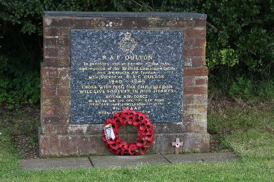 Memorial RAF Oulton #1