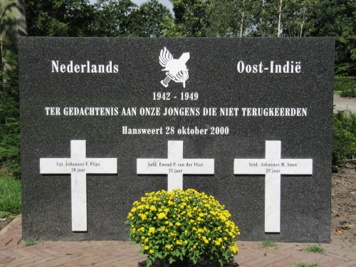 Oorlogsmonument Hansweert #2