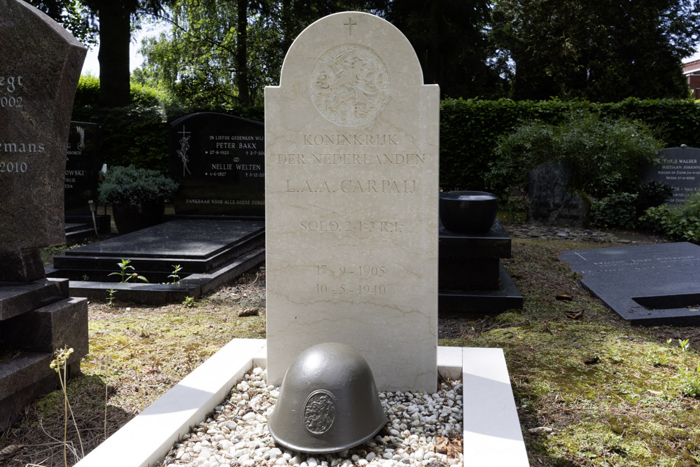 Dutch War Graves Cemetery Laurentius